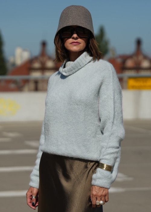 sweter-vivomo-jasnoniebieski (1).jpg