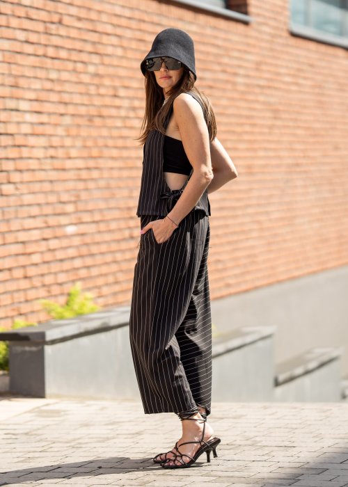stripe-czarna-kamizelka (17).jpg