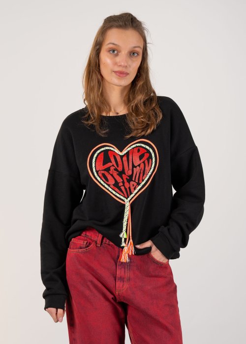 Bluza-Love-Of-My-Life-Czarna (7).jpg