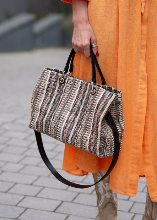 cores-neutras-torebka-boho-czarna (4).jpg