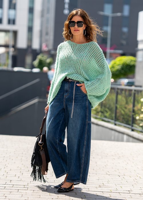 Jeansy damskie wide leg w kolorze granatowym, długie z wysokim stanem i szeroką nogawką, klasyczna moda uliczna