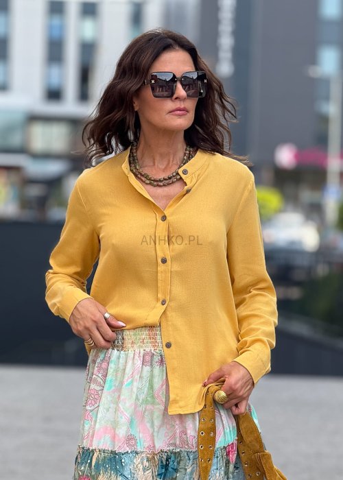 Naszyjnik z naturalnych kamieni w odcieniach zieleni i różu, potrójny sznur koralików w stylu boho