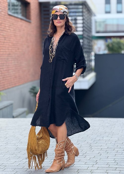 Czarna lniana sukienka koszulowa midi z kołnierzykiem i długim rękawem, luźny krój oversize w stylu boho