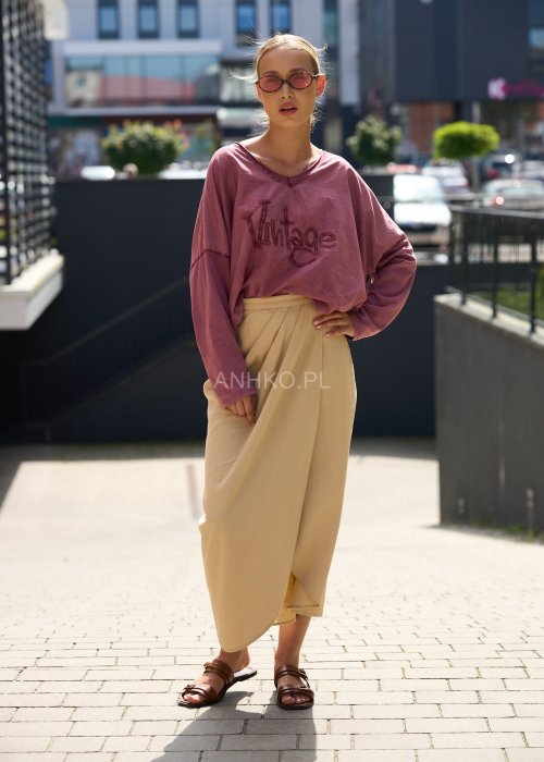 Beżowa spódnica damska midi z lnu, kopertowy krój z zakładkami, styl boho naturalny