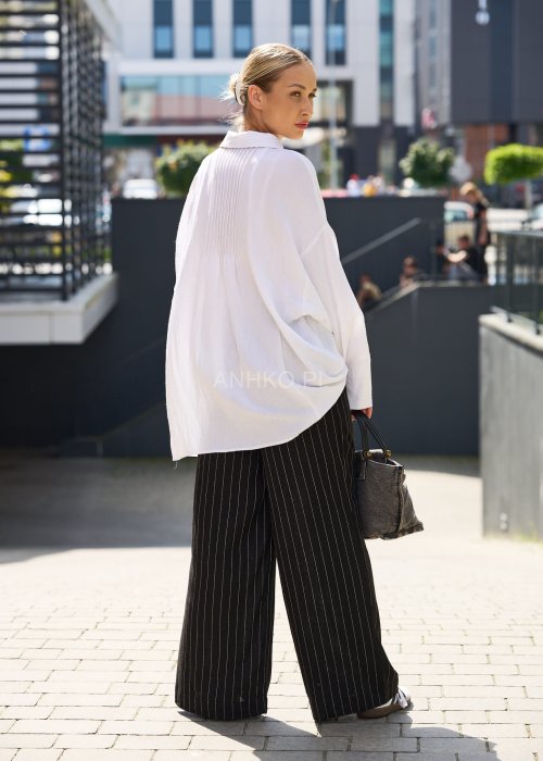 Czarne lniane spodnie w białe paski, szerokie nogawki, wysoki stan, styl oversize