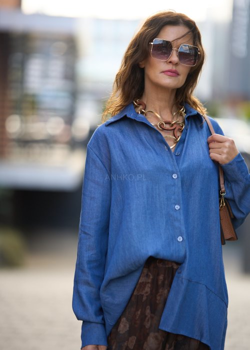 Luźna koszula z miękkiego denimu w odcieniu niebieskim,