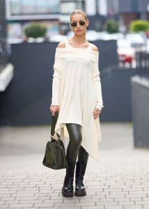 Sweter Tunika Nivara Kremowa
