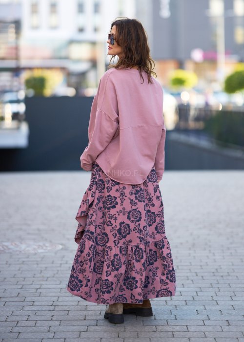 Rozowa-spodnica-damska-maxi-z-czarnym-kwiatowym-wzorem,-rozkloszowana-z-falbana,-w-stylu-boho-i-romantycznym-9.jpg