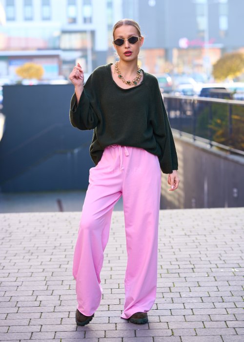 Miękki sweter damski Effortless z wełną i kaszmirem w jednolitym khaki o luźnym oversize kroju z raglanami