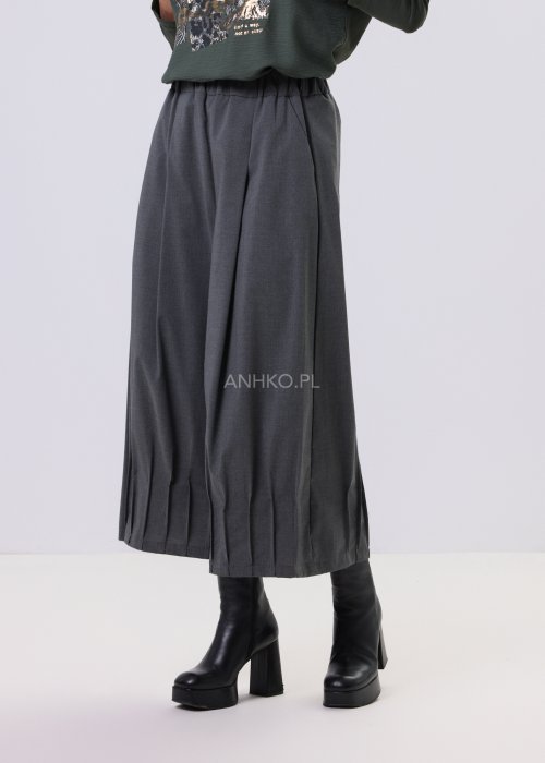 Ciemnoszare spodnie Grafit Flow Plus Size z szeroką nogawką, elastyczna guma w pasie, luźny miejski fason, styl casual.