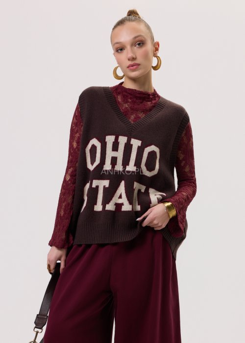 Czekoladowy bezrękawnik damski Retro College Ohio z dekoltem w serek i kontrastowym napisem „Ohio State” na przodzie.