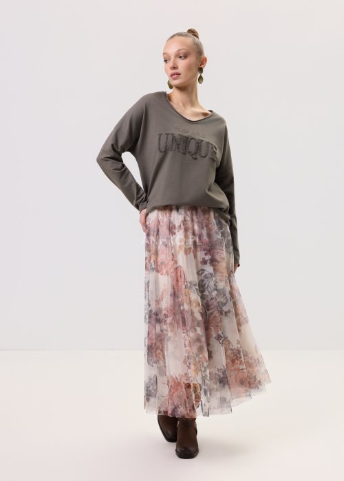 Khaki damska bluzka Script Longsleeve o luźnym kroju, z długim rękawem i szerokim dekoltem. Model z ozdobnym, wypukłym napisem „You Are Unique” na przodzie.