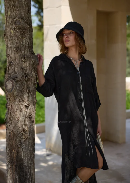 Czarna lniana sukienka koszulowa midi z kołnierzykiem i długim rękawem, luźny krój oversize w stylu boho